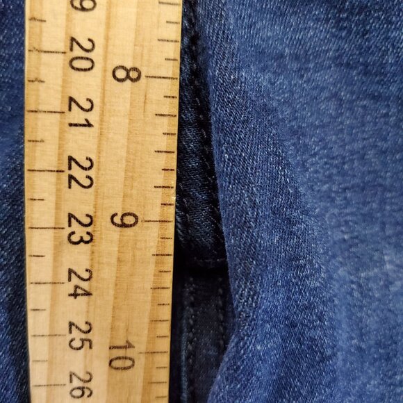 Universal Thread Shorts Womens Size 6 Blue Denim High Rise Cuffed Jorts - Picture 5 of 11